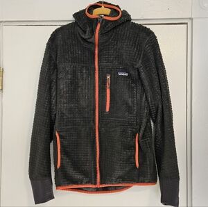 Patagonia mens R3 full zip hoodie